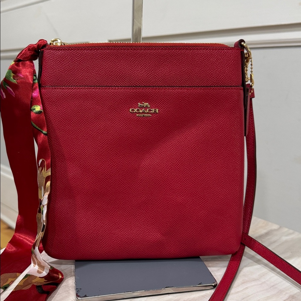 Coach Kitt Messenger Red Leather Crossbody - Picture 4 of 17